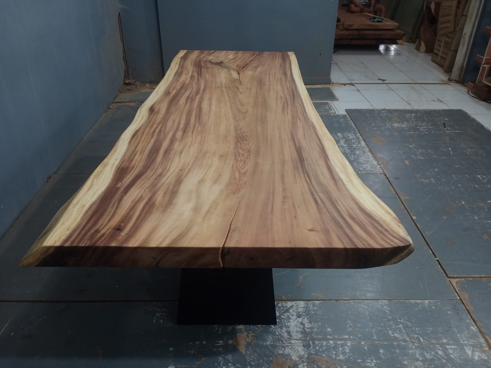 Live Edge Tables